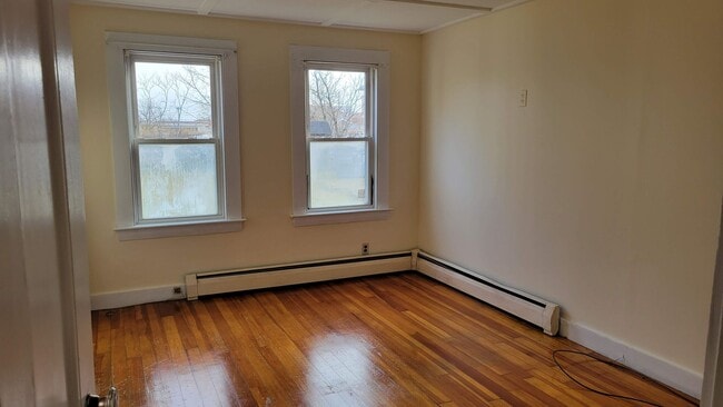 Foto del edificio - 42-46 School Street