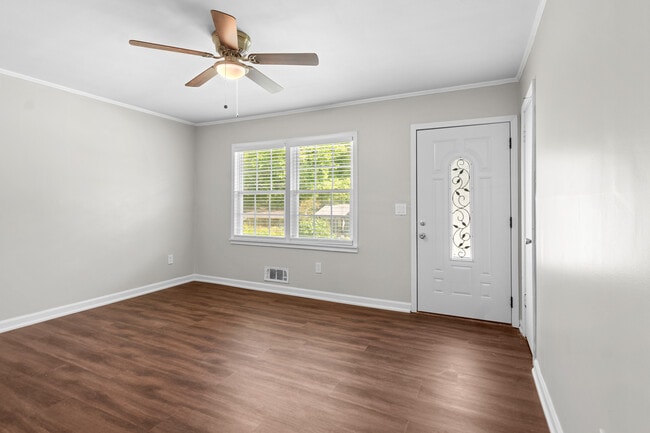 Living Room - 1380 Plaza Ave SW