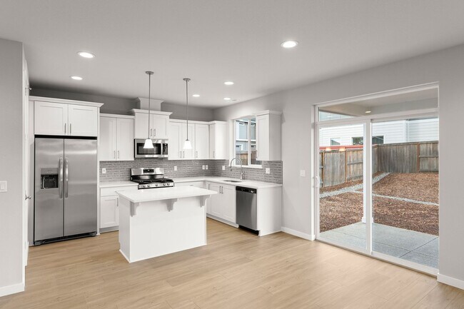 Foto del edificio - Corner Lot 3 Bedroom Home in Happy Valley