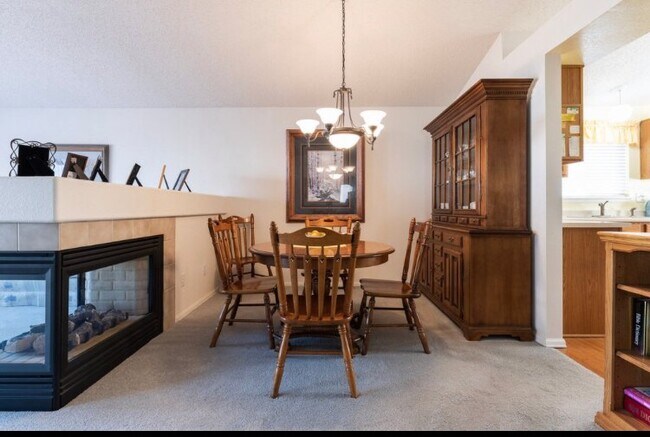 Foto del edificio - 12542 Elm Ln