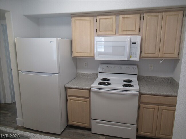 Foto del edificio - 555 E Silverado Ranch Blvd