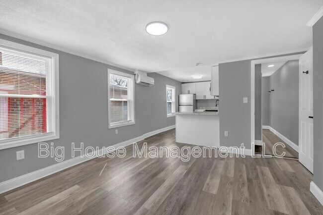 Foto del edificio - 1725 Hollins St