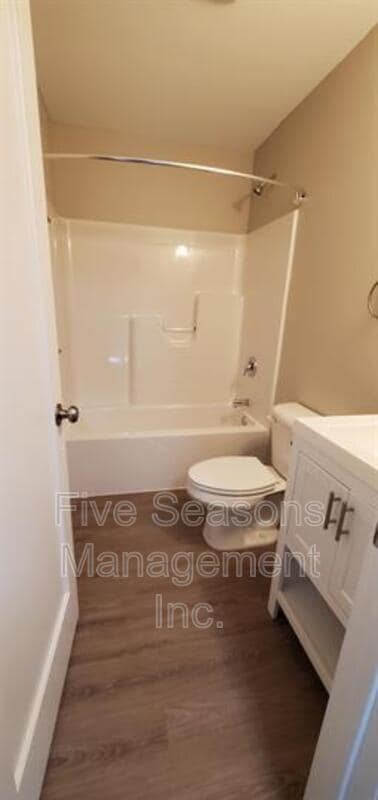 Photo - 68 S Union St Apartment