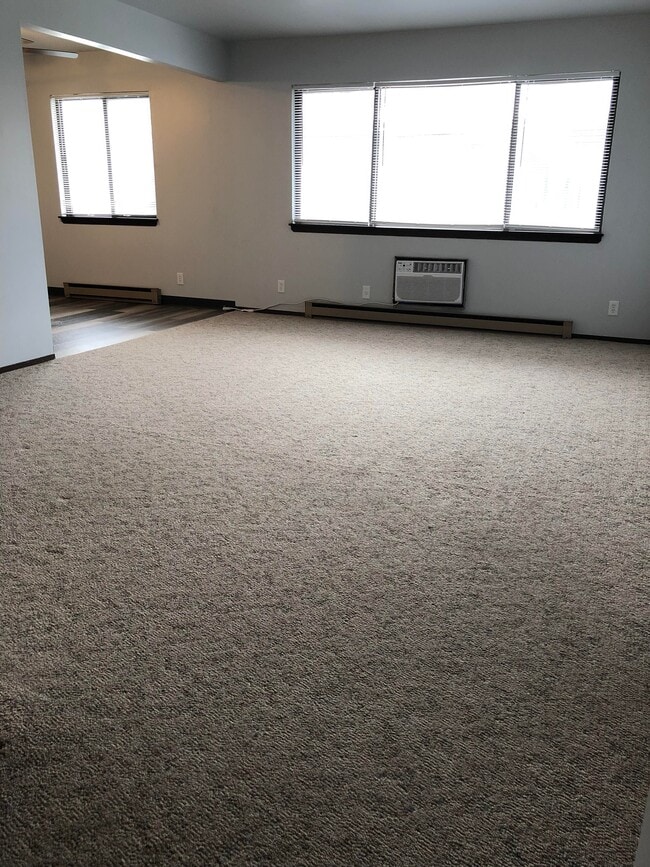 HUGE Living Room - 3509 Monarch Dr
