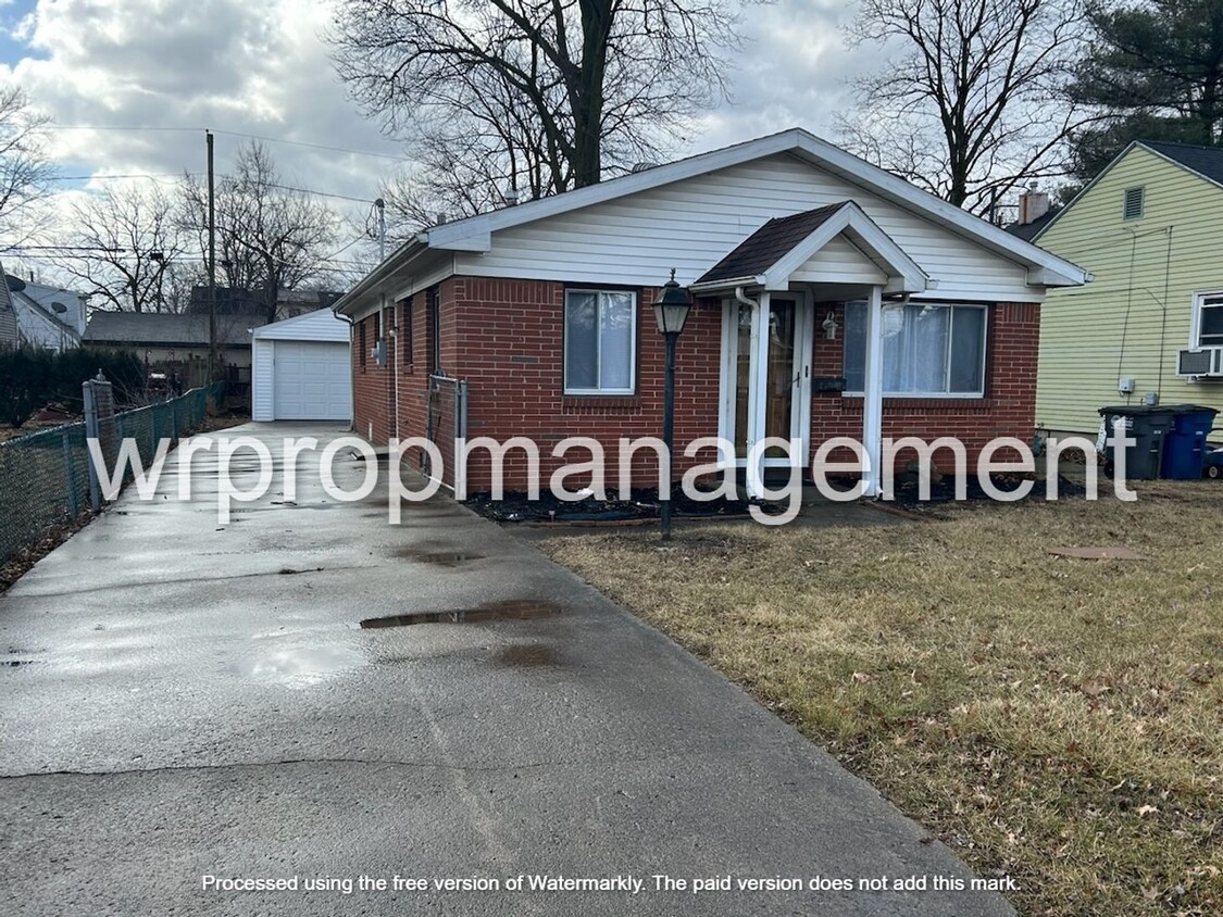 Primary Photo - 3 Bedroom 1 Bathroom Home for Rent Washing...