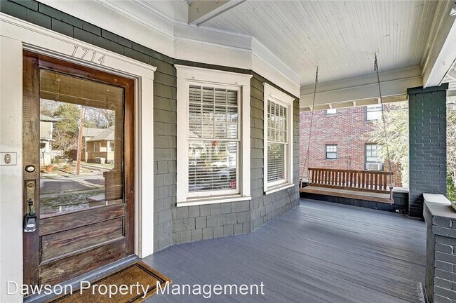 Building Photo - 3 br, 2 bath House - 1714 E. 8th Street
