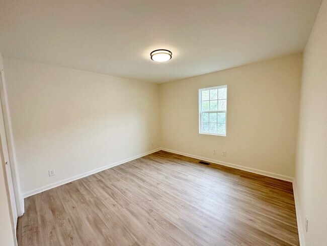 Foto del edificio - 908 Price Ave