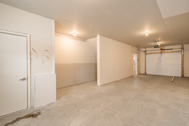 Foto del edificio - 2192 Rolling Green Trl