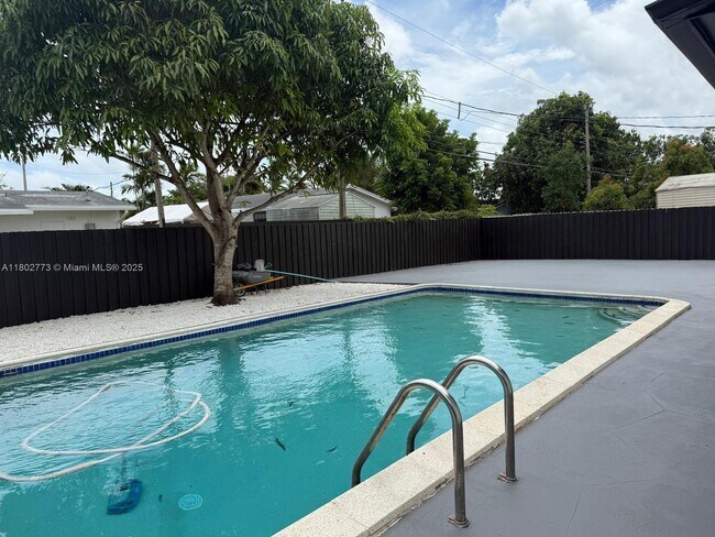 Foto del edificio - 15711 SW 106th Ave