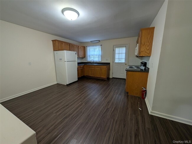 Building Photo - 33 E Vacation Dr