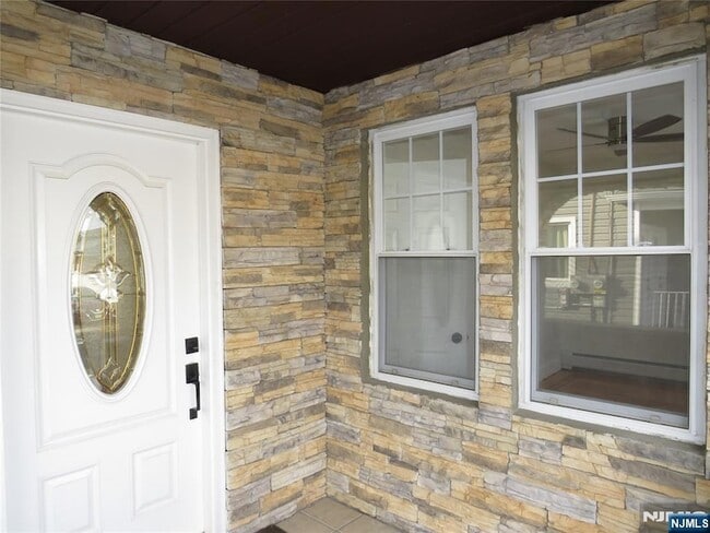 Photo - 8 Louis St House