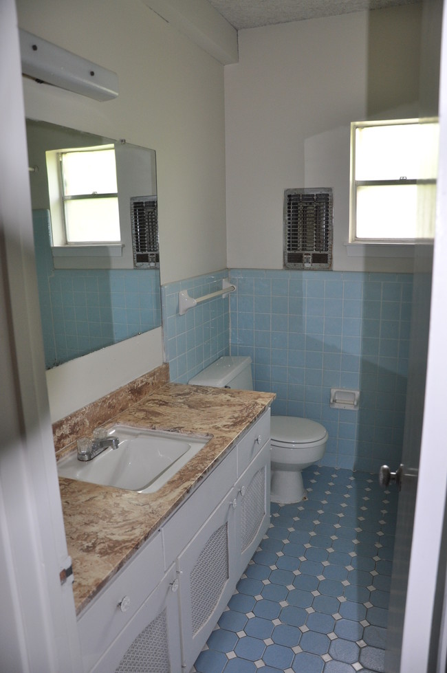 Building Photo - 2318 Dorrington