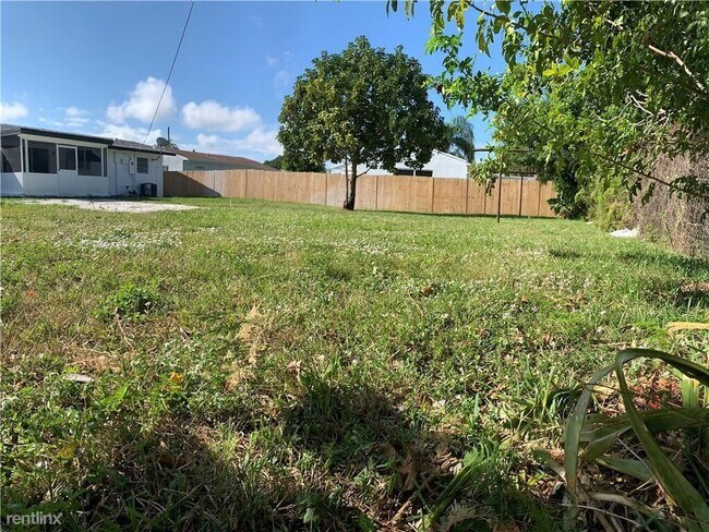 Foto del edificio - 3 br, 2 bath House - 2607 Wiley St