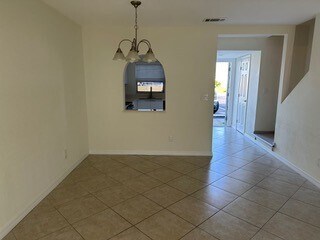 1330 Unit 5 - 1330 SW 47th Ter