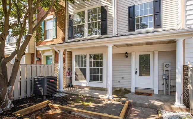 Foto del edificio - 508 Boysenberry Ln