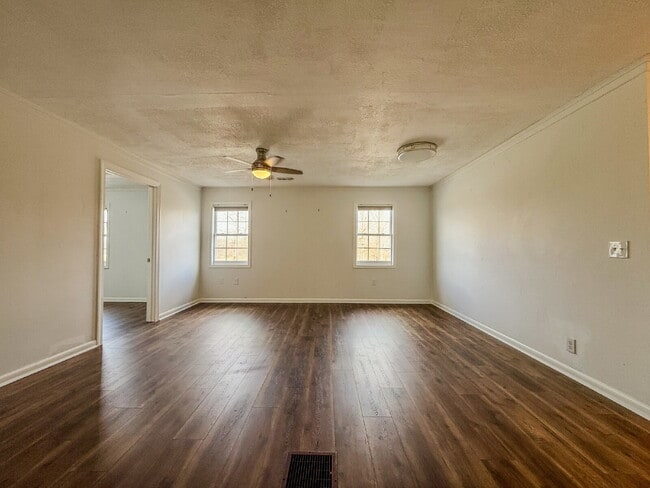 Foto del edificio - 2BR/1BA Unit Pleasant View - Utilities Included