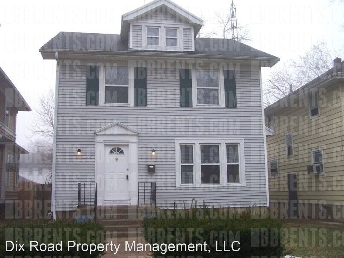 Foto principal - 3 br, 1.5 bath House - 244 Kenwood Avenue,