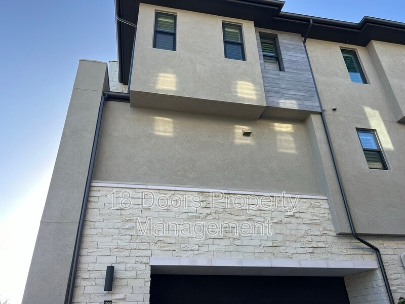 Primary Photo - 2700 Via Alta Place - 2700