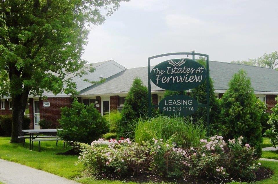 Primary Photo - The Estates At Fernview