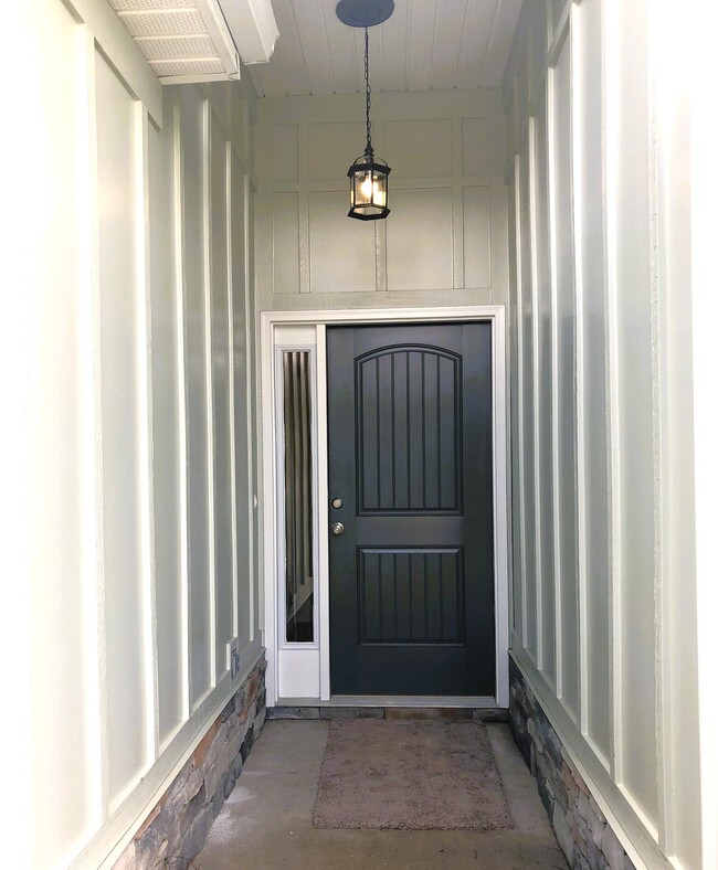 Building Photo - 7172 Paisley Cir