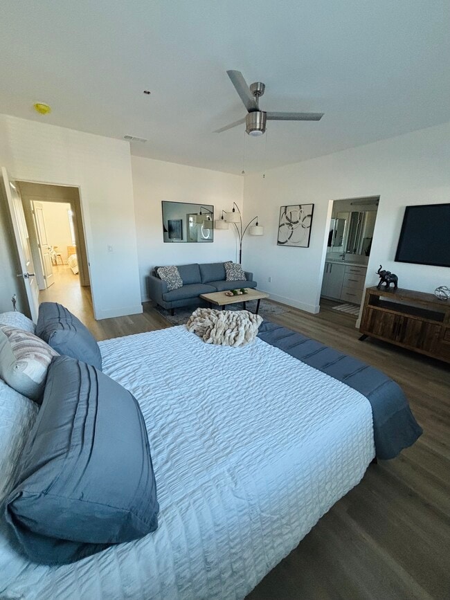 Building Photo - Sierra Ridge Townhomes