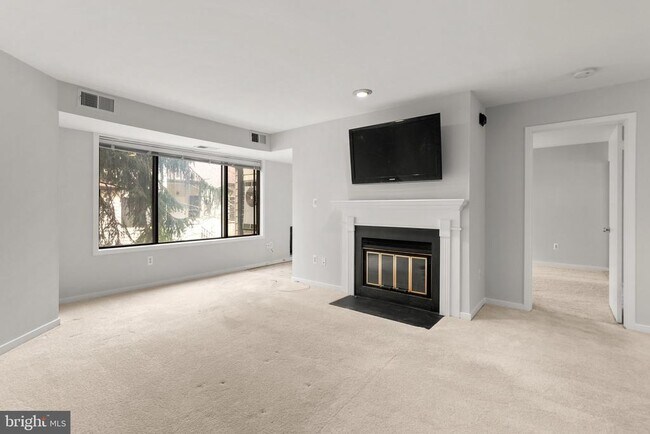 Foto del edificio - 9874 Hellingly Pl