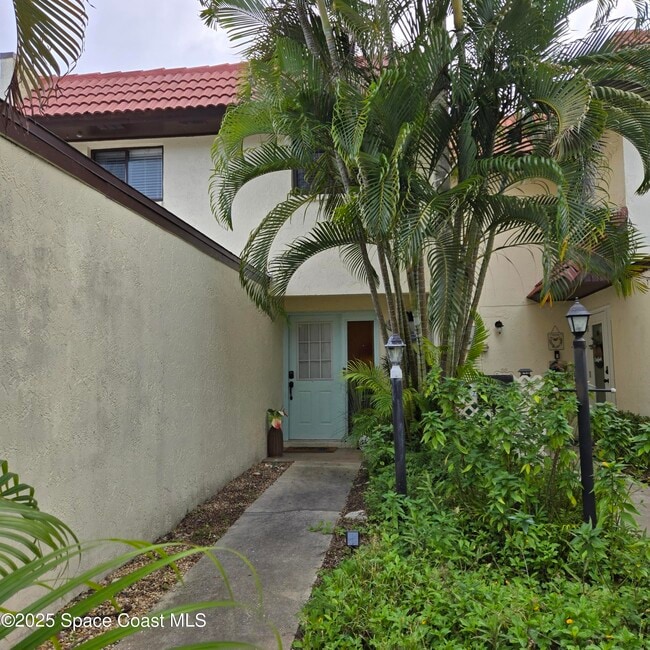 Building Photo - 8761 Ilex Ct