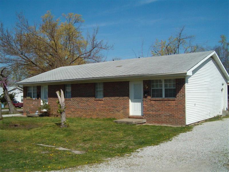 Primary Photo - 304 Gray St