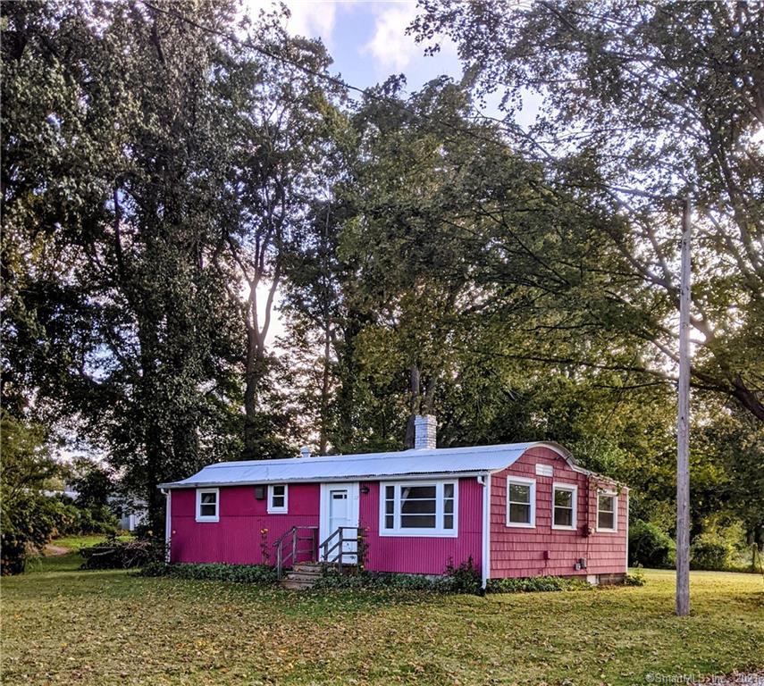 Primary Photo - 112 Broad Brook Rd