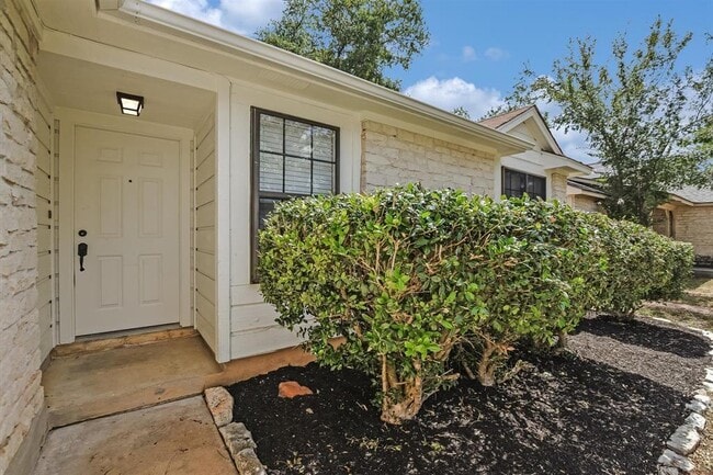 Building Photo - 1305 Elm Forest Dr