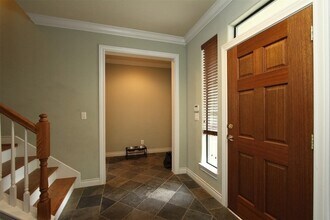 Building Photo - 5525 Kiam St