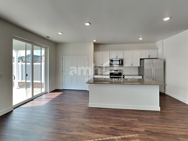 Foto del edificio - 4922 86th Ave NE