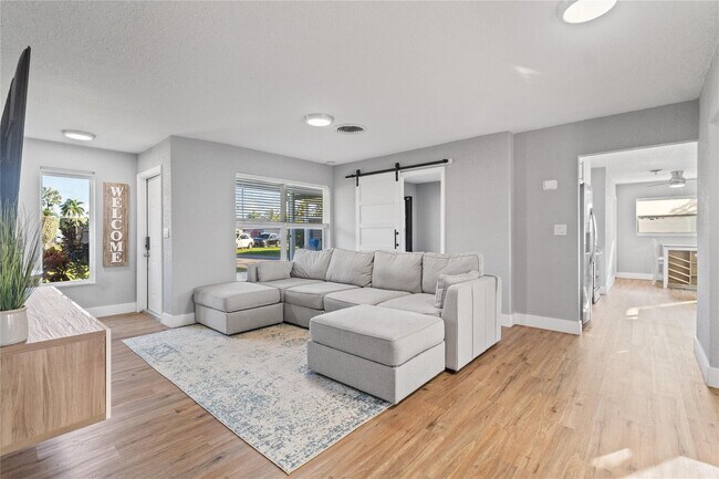 Foto del edificio - 1960 NW 32nd Ct