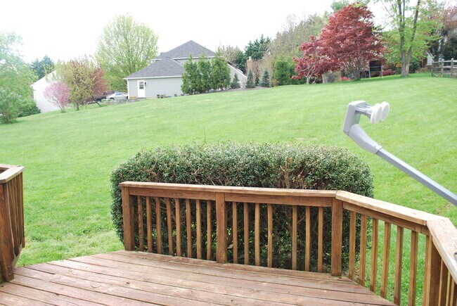 Foto del edificio - 10108 Rope Maker Dr