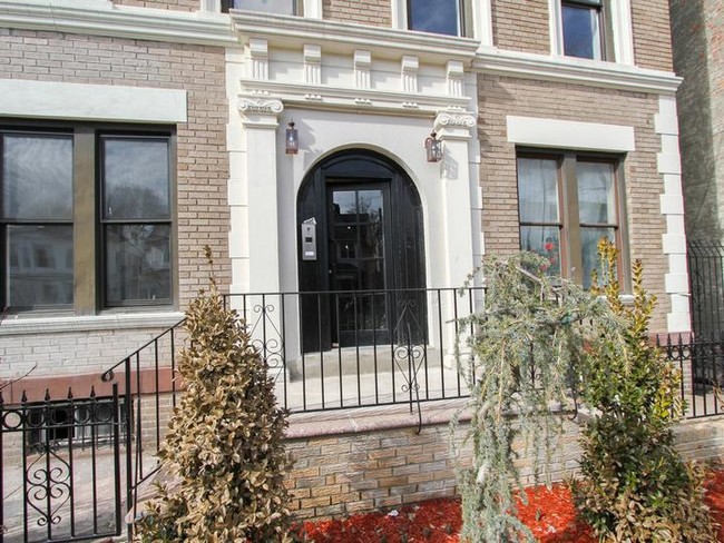 NO FEE APARTMENT!!!!! 3 bedrooms MUST SEE - Apartments in Brooklyn, NY ...