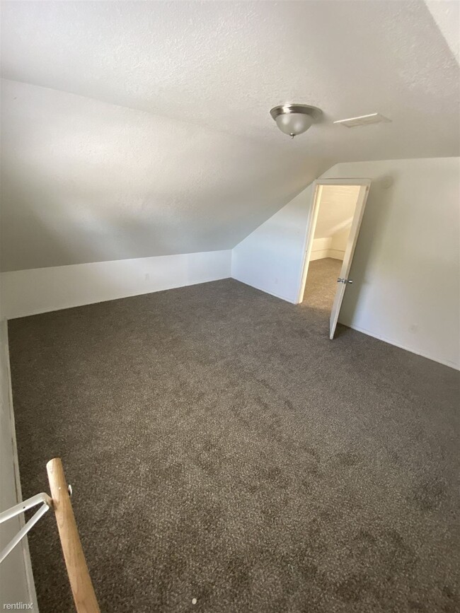 Building Photo - 1 br, 1 bath House - 3001 S Euclid Ave Apt...