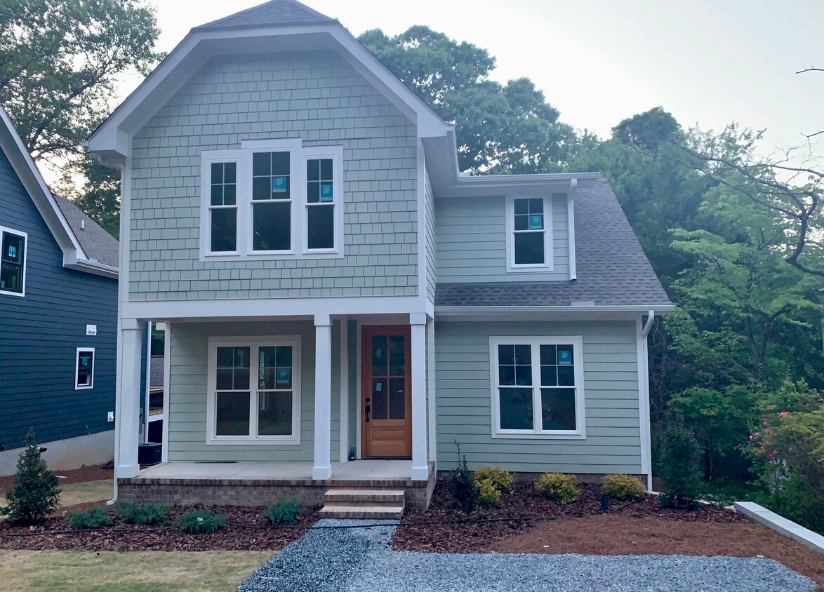 Foto principal - 420 N Ridge St
