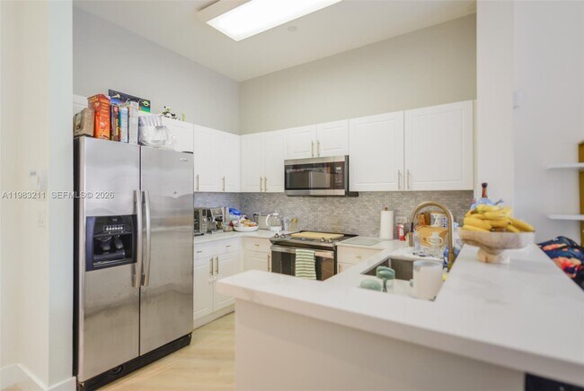 Foto del edificio - 19501 W Country Club Dr