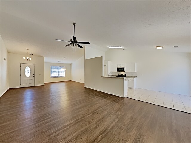 Foto del edificio - 3202 Greenbrier Court