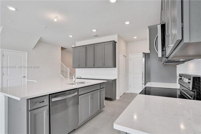 Foto del edificio - 2202 Appleton Cir S