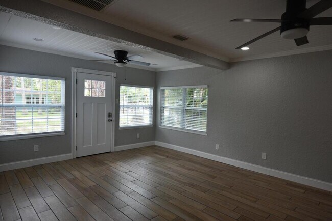 Foto del edificio - 528 Tennessee Ave