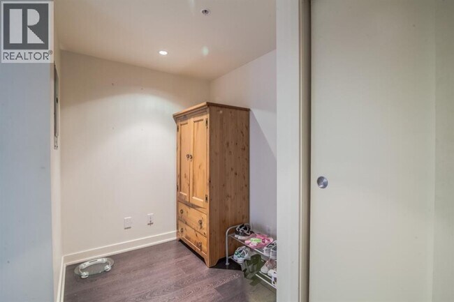 Photo du bâtiment - 7080 No. 3 Road