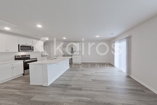 Building Photo - 133 Overstreet Way