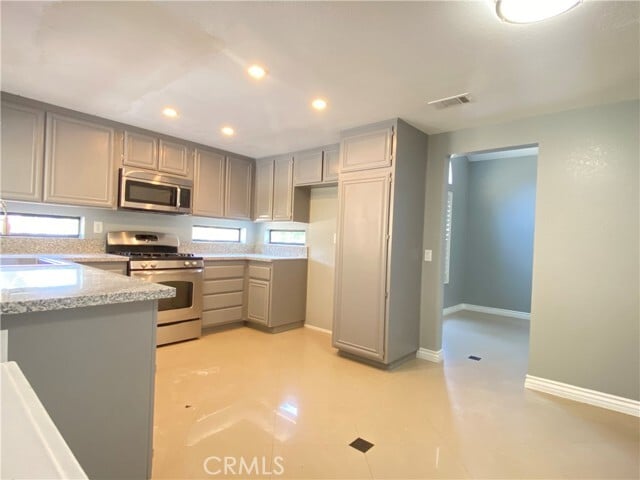 Foto del edificio - 964 Summitridge Dr