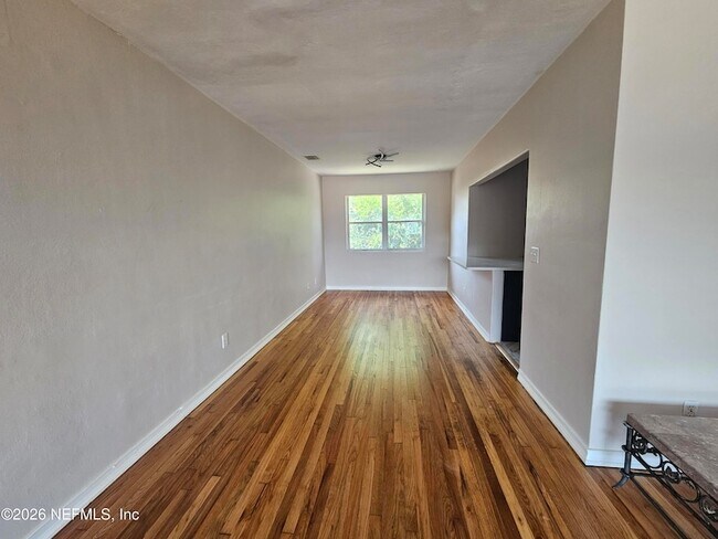 Foto del edificio - 3005 Walton St