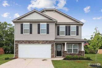 Building Photo - 117 Prairie Wolf Run