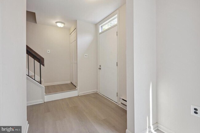 Foto del edificio - 2281 Emerald Heights Ct