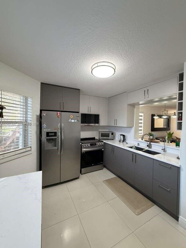 Foto del edificio - 7265 NW 173rd Dr