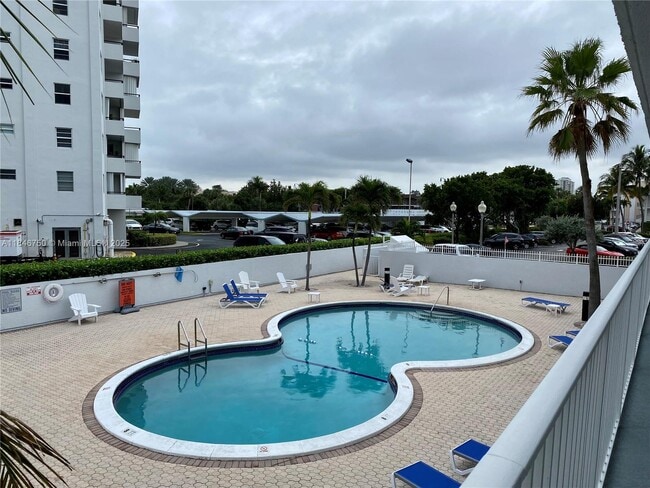 Building Photo - 1480 S Ocean Blvd