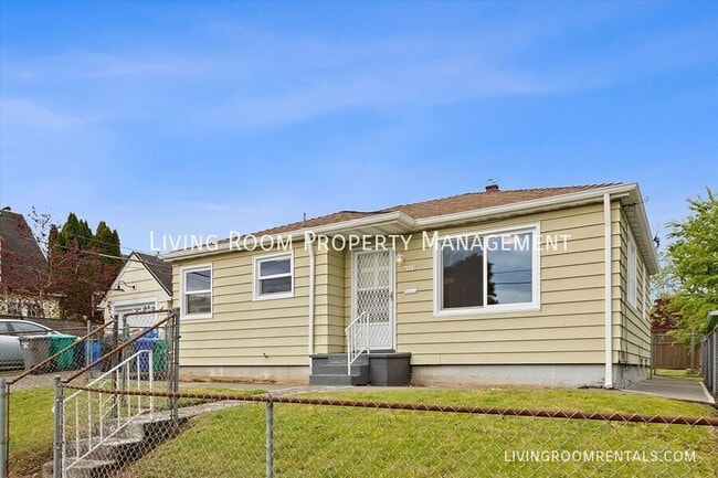 Photo - 6025 NE 14th Ave House